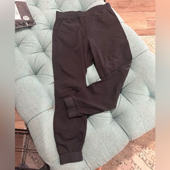 ACTV Men’s Performance Joggers - Black medium - Picture 2 of 6